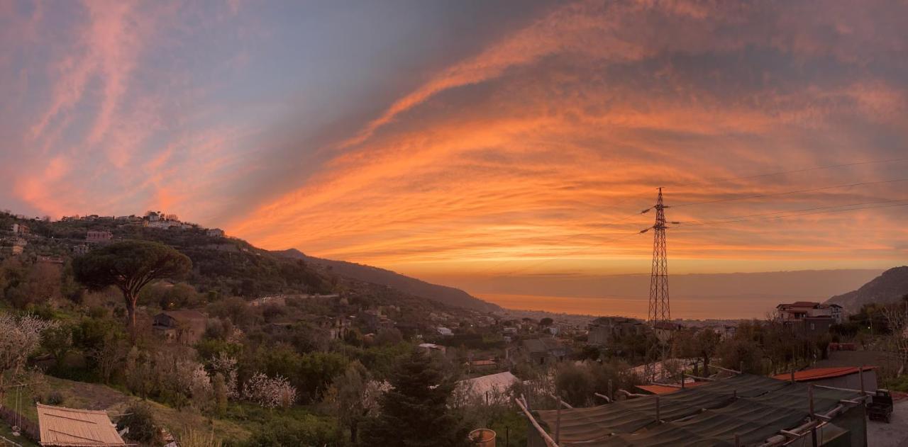 Bed and Breakfast L'Angolo Di Campagna Пьяно-ди-Сорренто Экстерьер фото